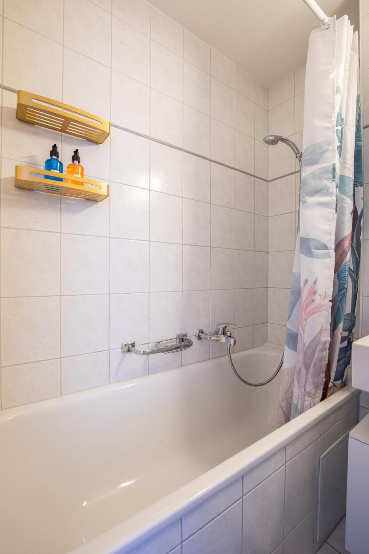 Apartment Special Trio Picasso Basel, Bahnhof Grossbasel 10-star Basel