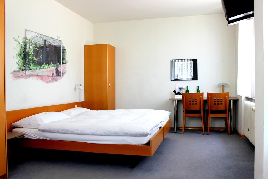 Muenchnerhof Hotel
