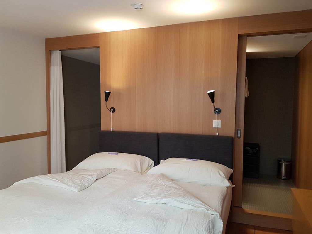 Hotel East West 3*