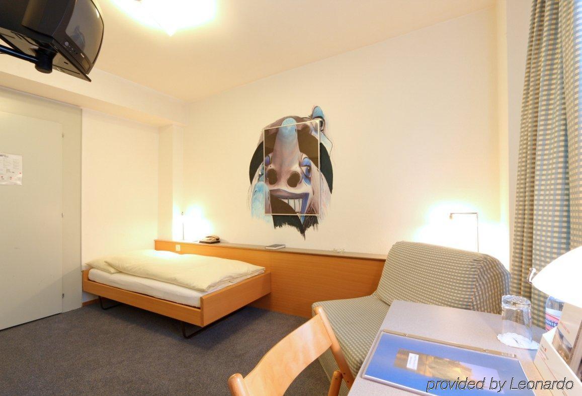 Muenchnerhof Hotel