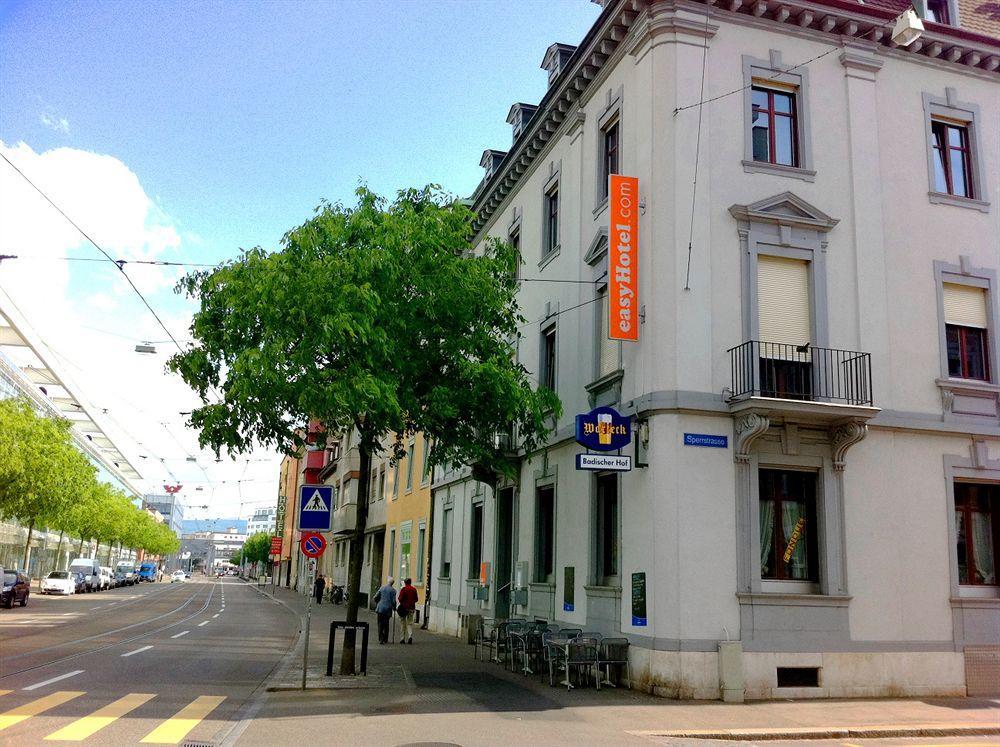 Easyhotel - Self Service And Self Check-in * Basileia