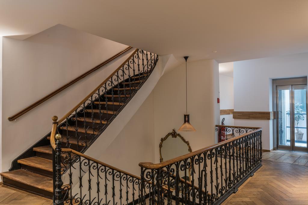 Hotel East West 3*