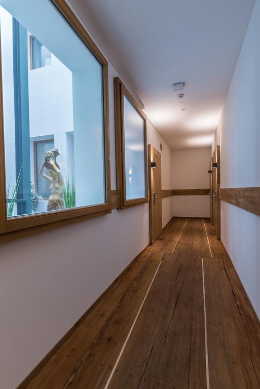 Hotel East West 3*