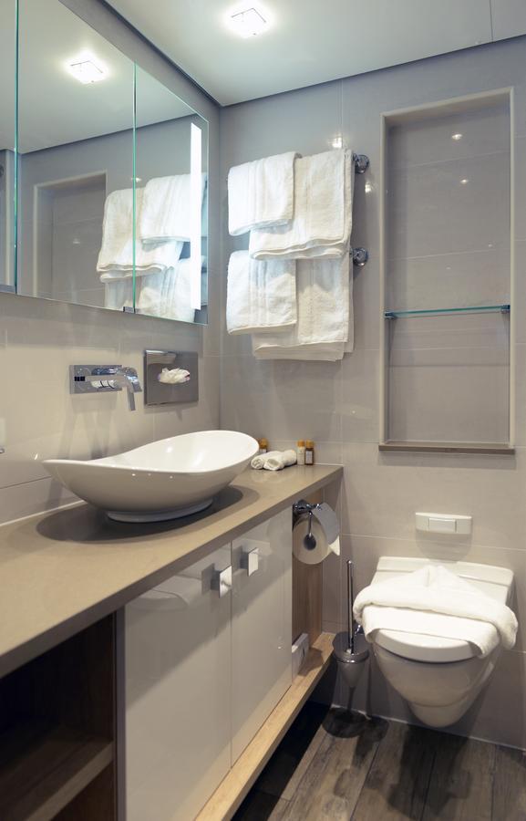 Hotelschiff Ms Jane Austen 5* Basel