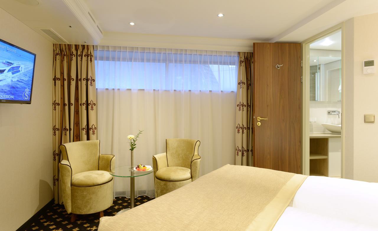Botel Hotelschiff Ms Jane Austen 5*