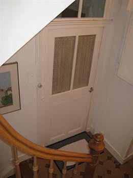 Unique Serviced Living @ Airport Line * Bazel