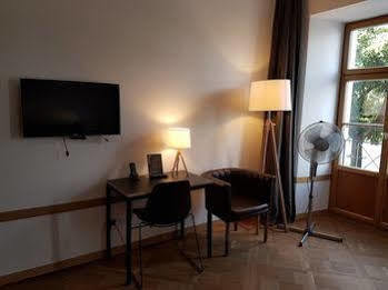 East West 3* Basel
