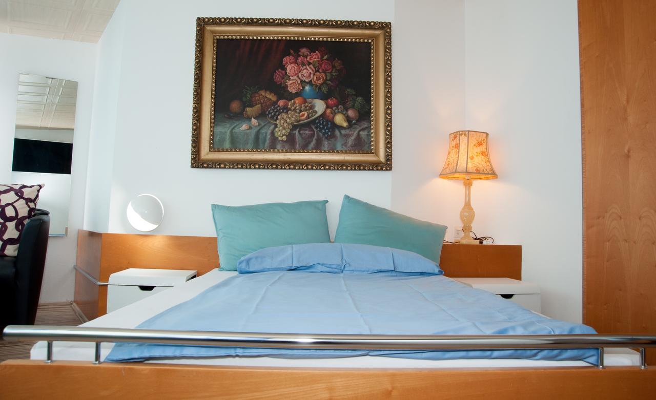 Hotel White Horse 3*