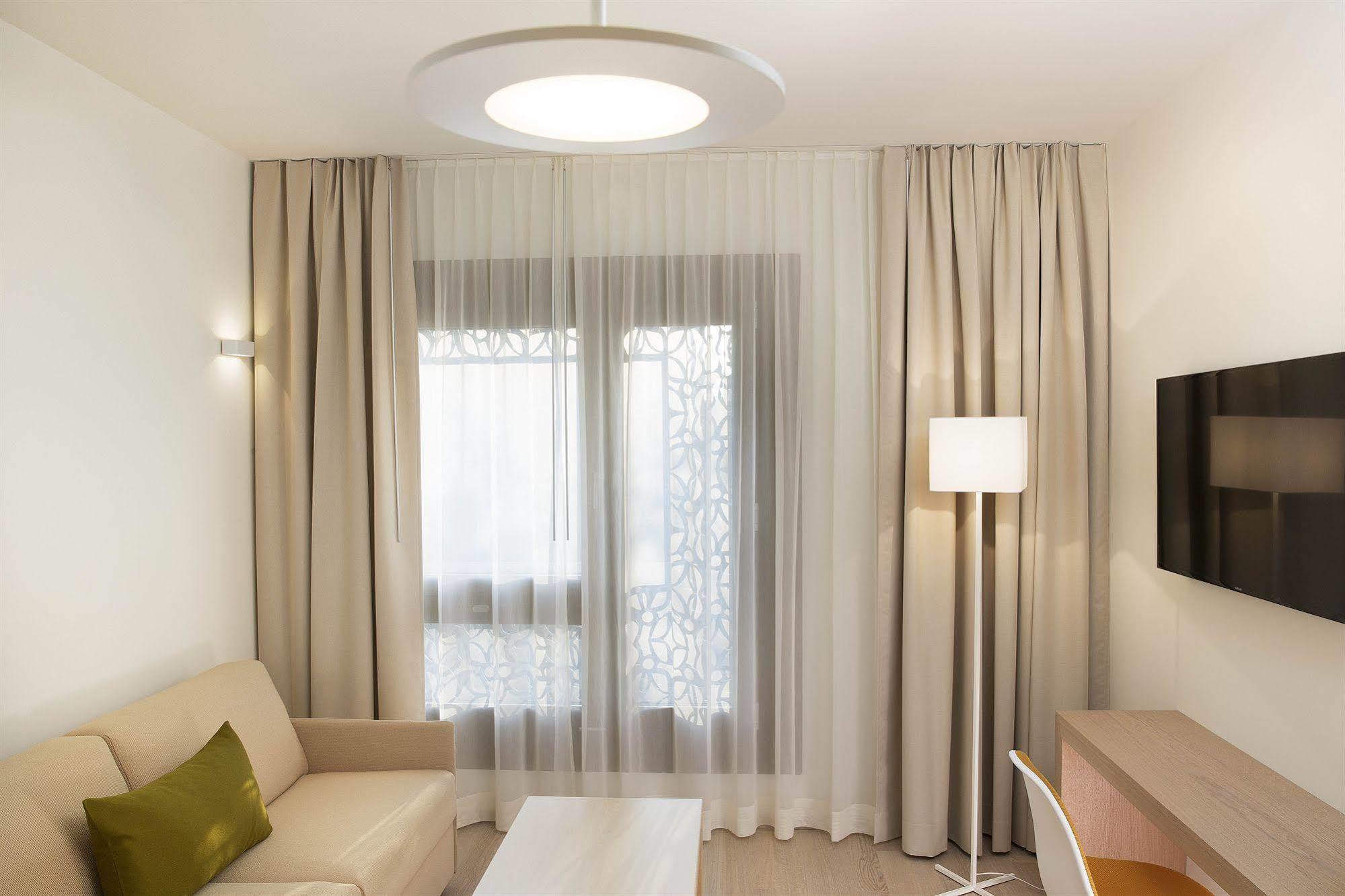 Hotel The Passage - Urban Retreat