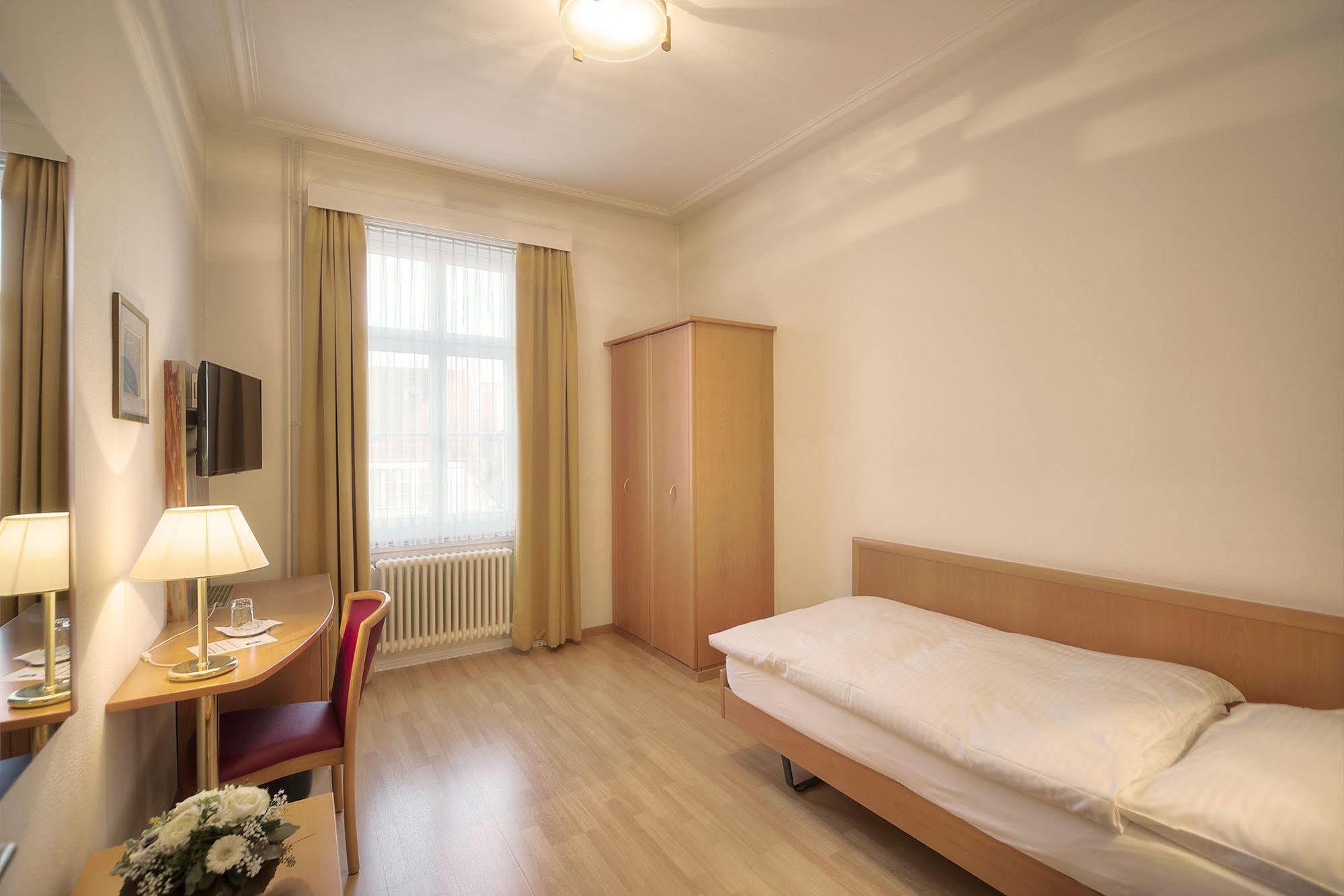 Hotel Rochat 3*