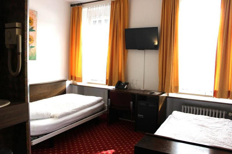 Rheinfelderhof 2*