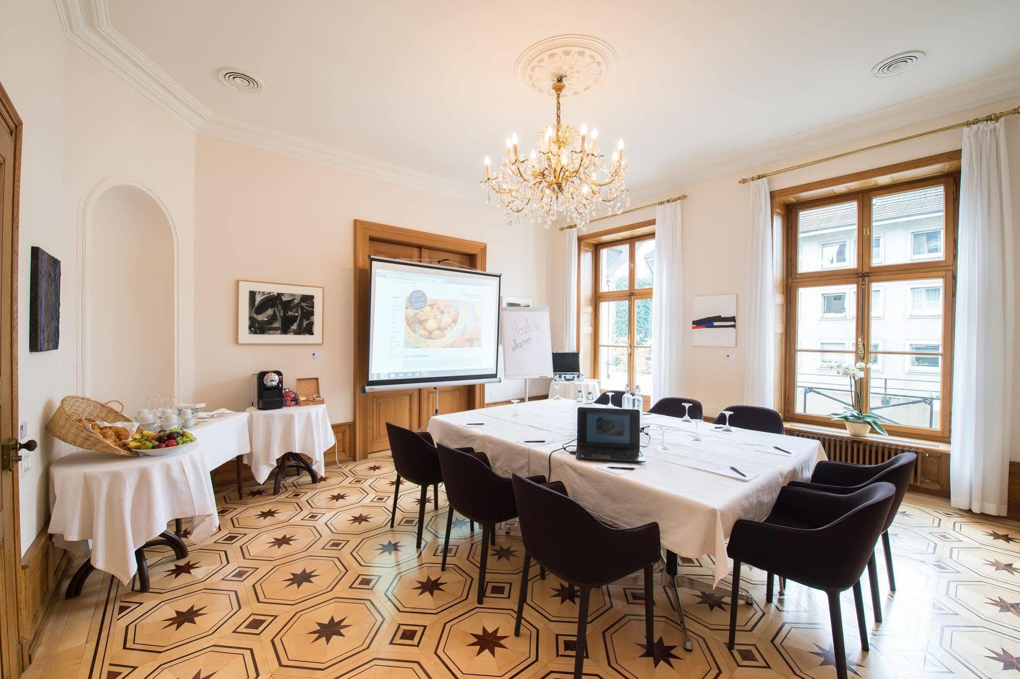 Gast - Und Kulturhaus Der Teufelhof 3* Basel