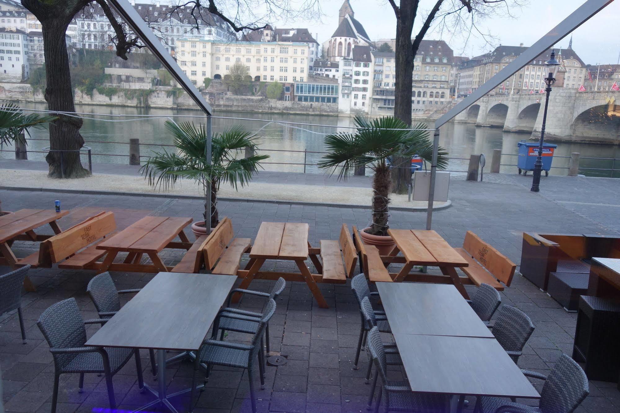 East West Hotel 3*