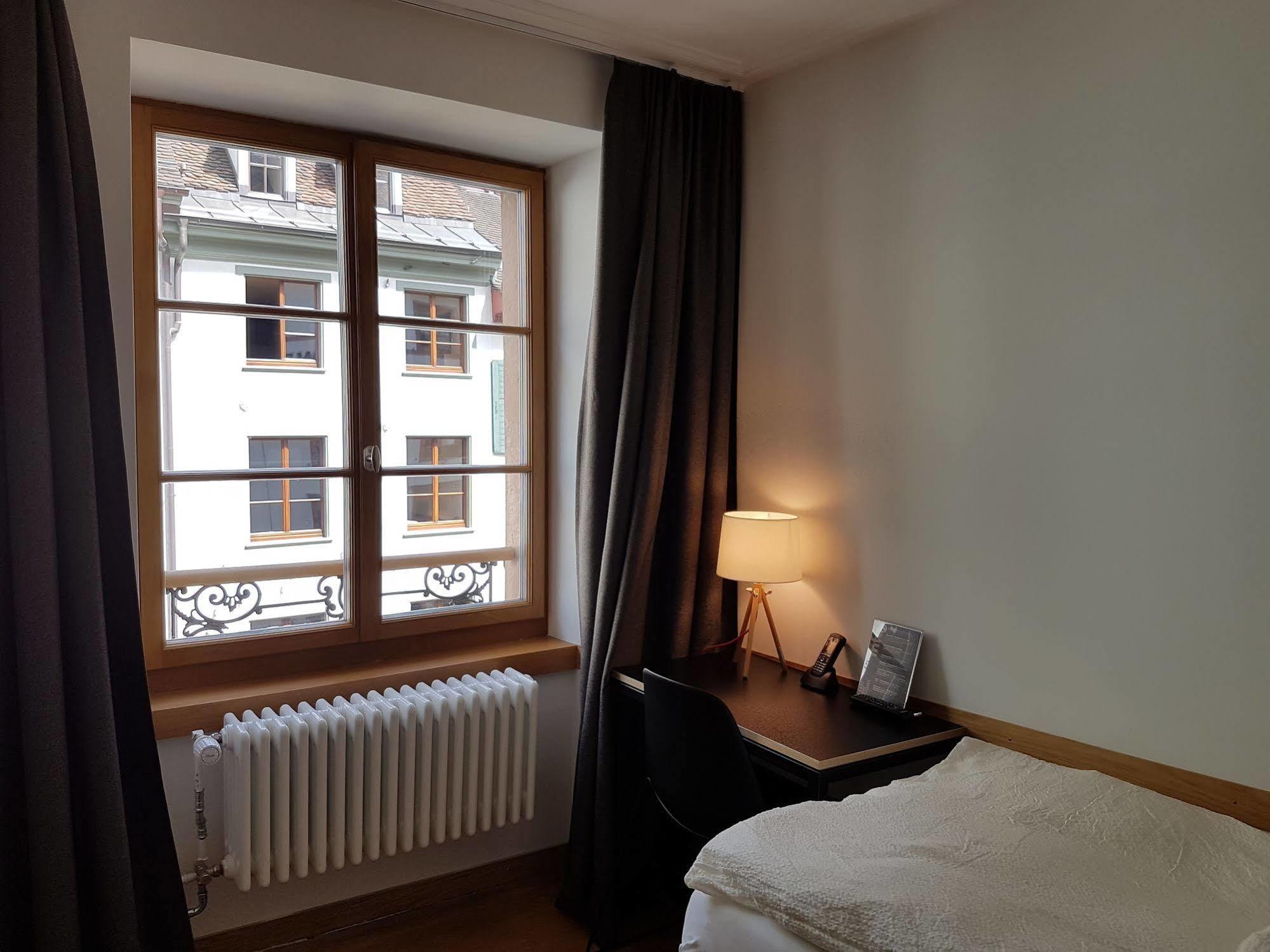 East West 3* Basel