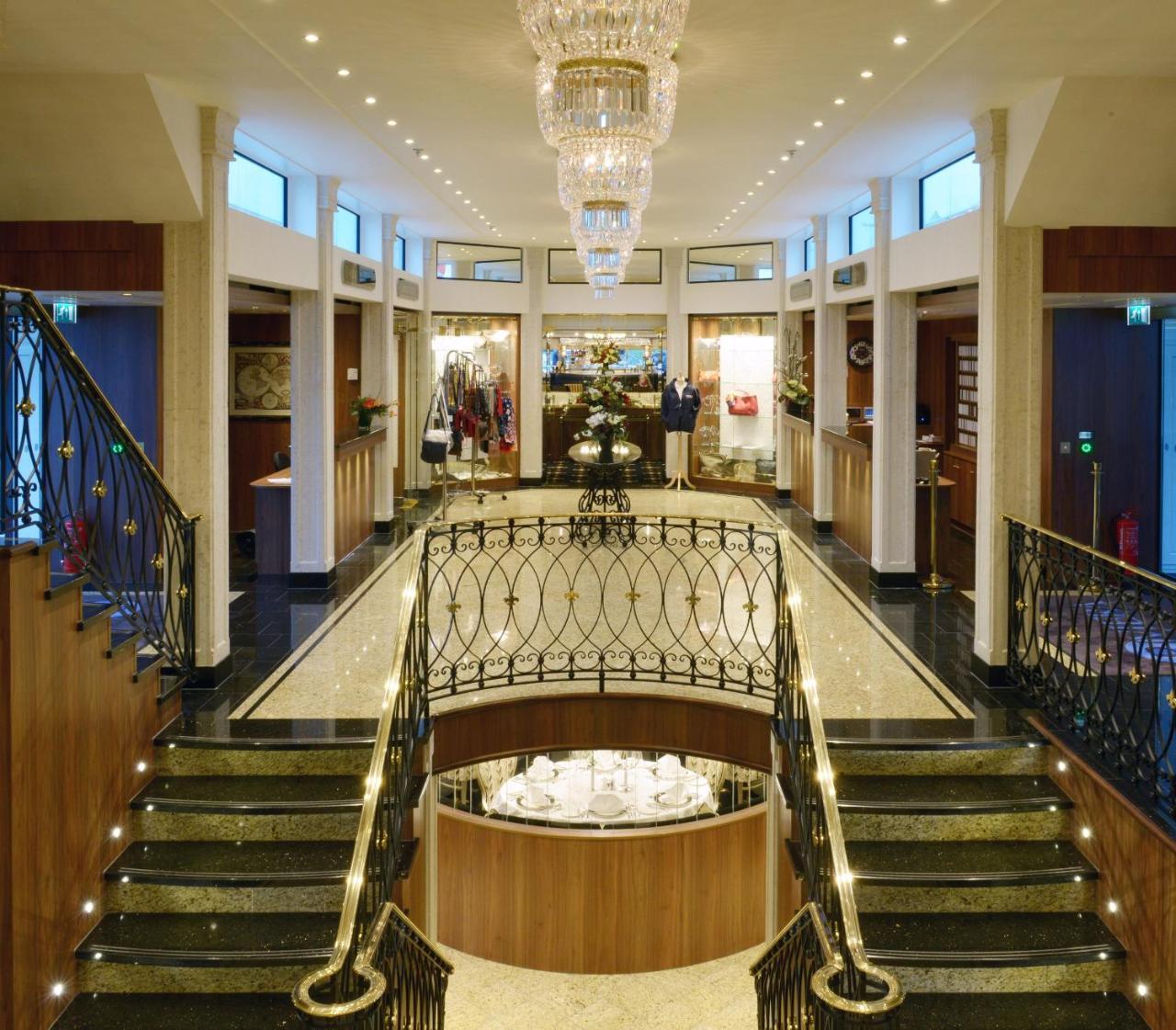 Hotel Regis Hotelschiff 4 *