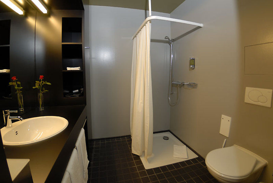 Dasbreitehotel Am Rhein