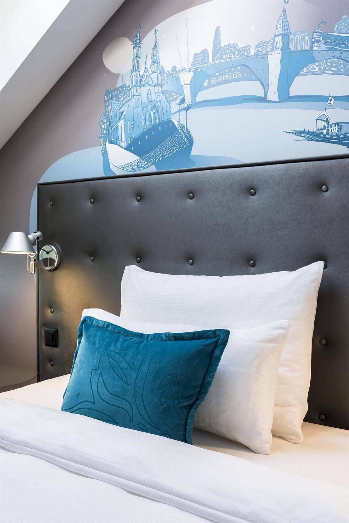 Hotel One