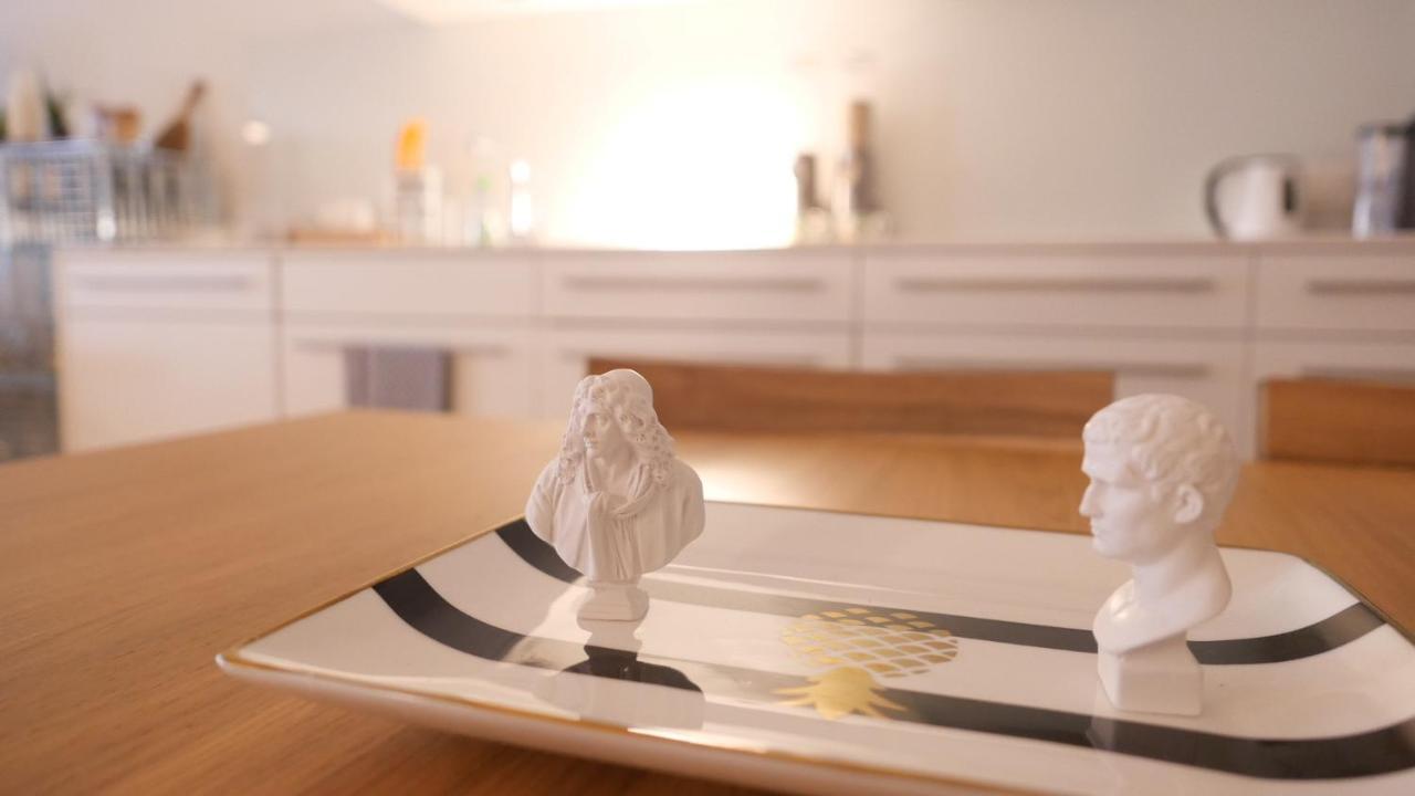 In Swiss - Marktplatz Spalenberg Loft Apartment *