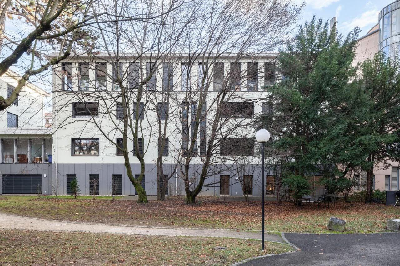 Daire 2,5 Zi Design Loft Mit Gartensitzplatz *