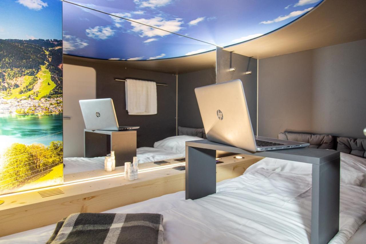 Capsule By Hyve *