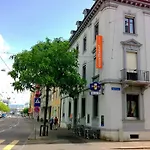 Easyhotel Basel - Self Service And Self Check-In