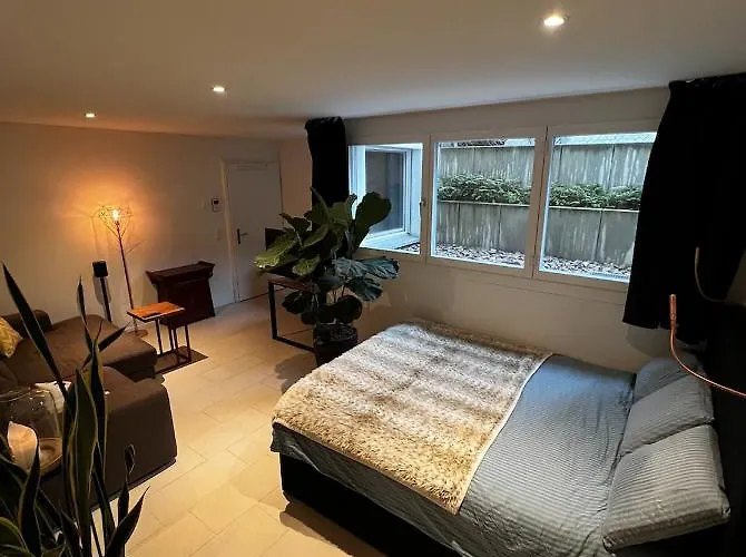 Cozy New Flat 40Sqm, Onfront Busstation, 10Min To Centre