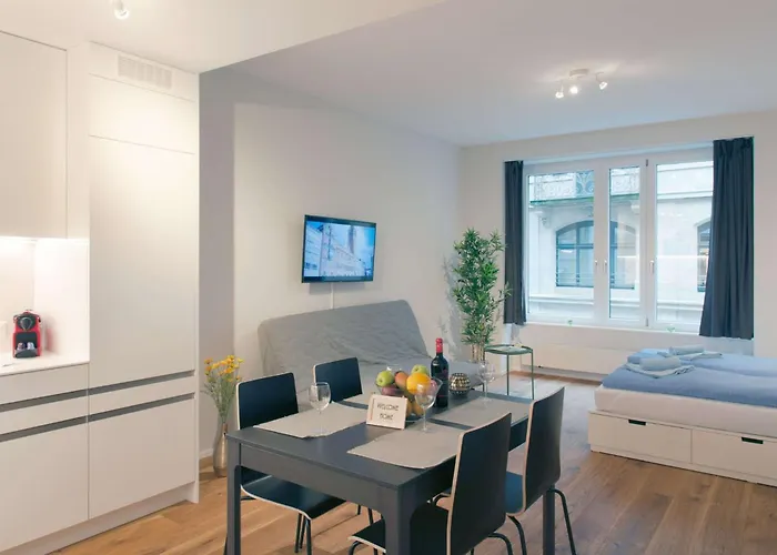 Hitrental Town Hall Apartments