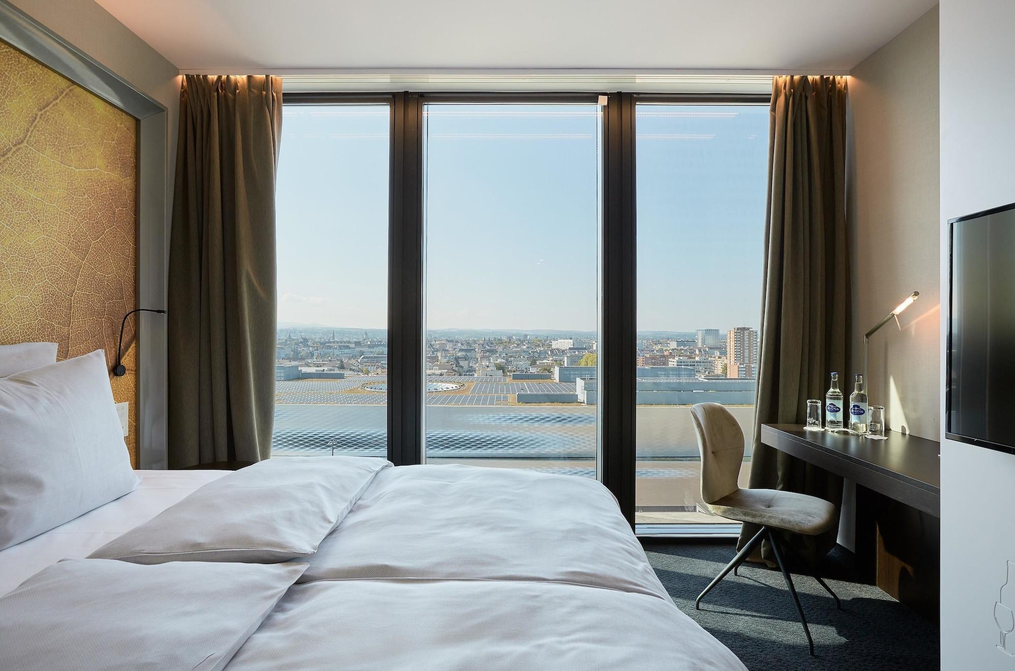 Hyperion Otel