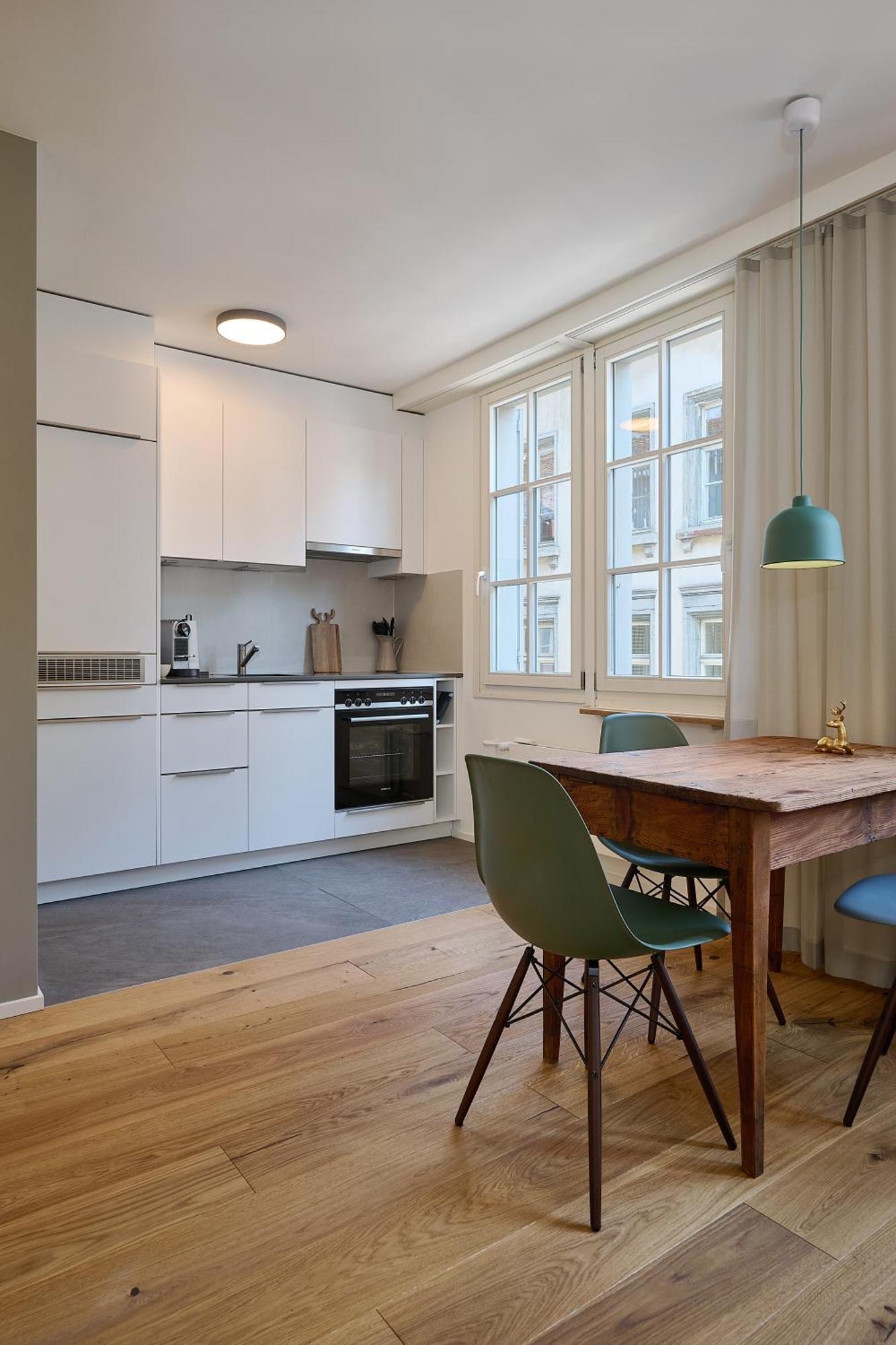 Riverside Apartment Basel