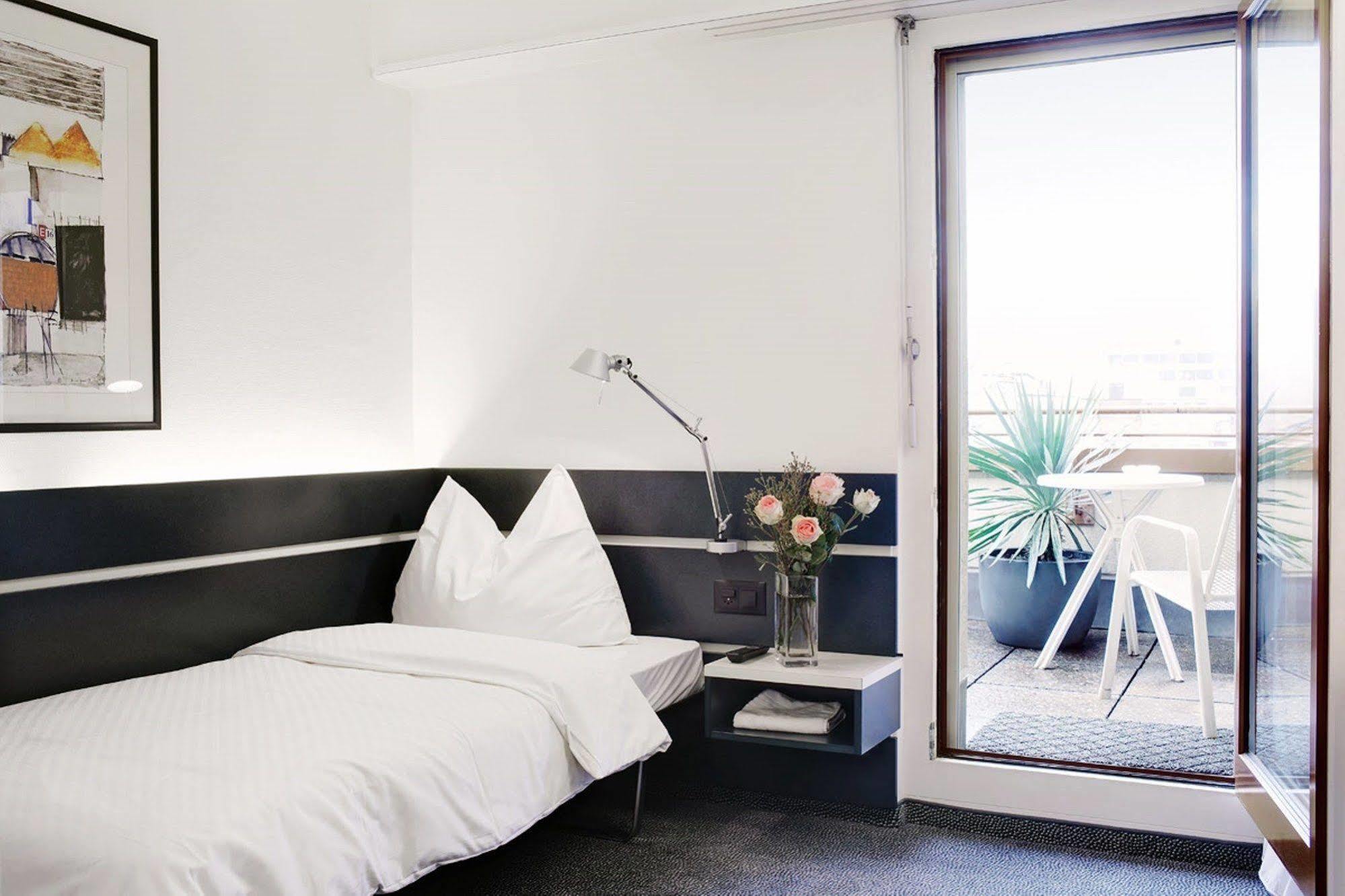 Hotel Du Commerce 3*