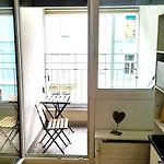 Close To Rhein With Balconies Free Parking