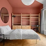 Exquis Design Urban Blue I Altstadt I Messe & Art Basel I Gemeinschaftskueche & -Bad