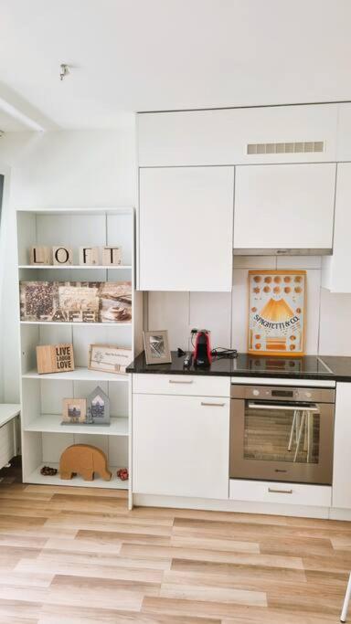 Close To Rhein With Balconies Free Parking Apartment Basel