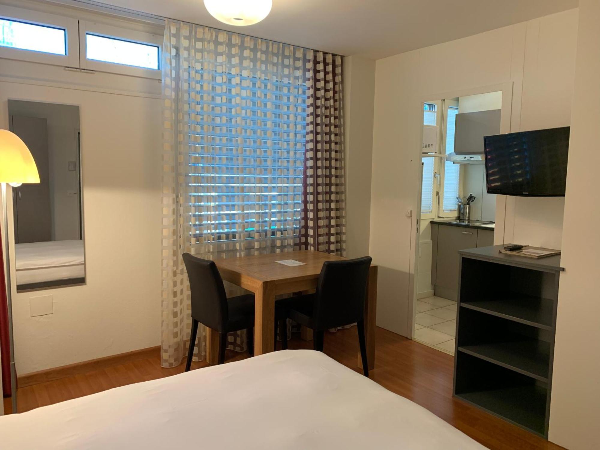 Congress By Du Commerce Apartment