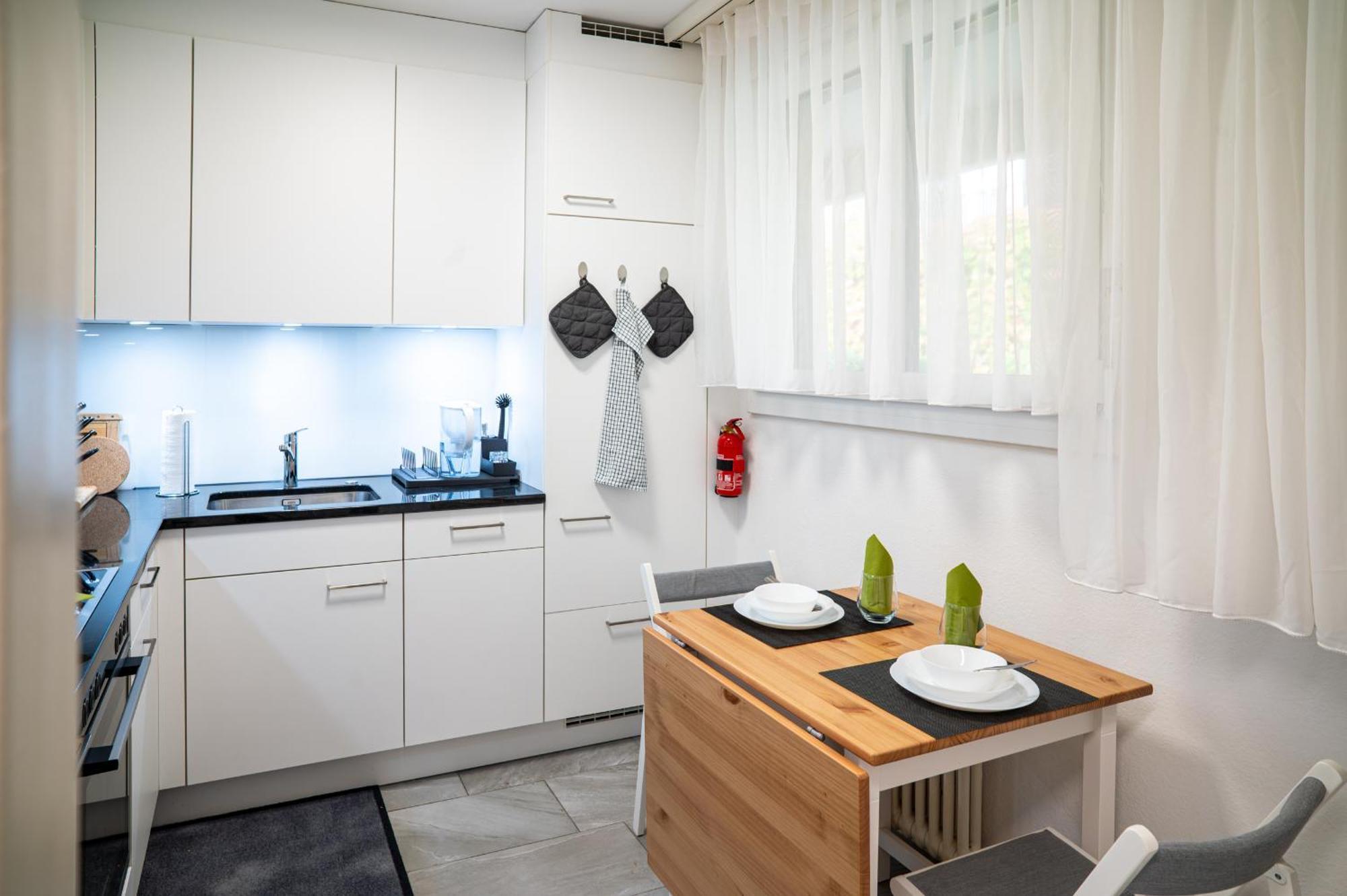 Apartment Expo-basel-ch Apt, Amazon Prime Video, Wifi, Coffee & Tee, Popcorn, Kitchen *