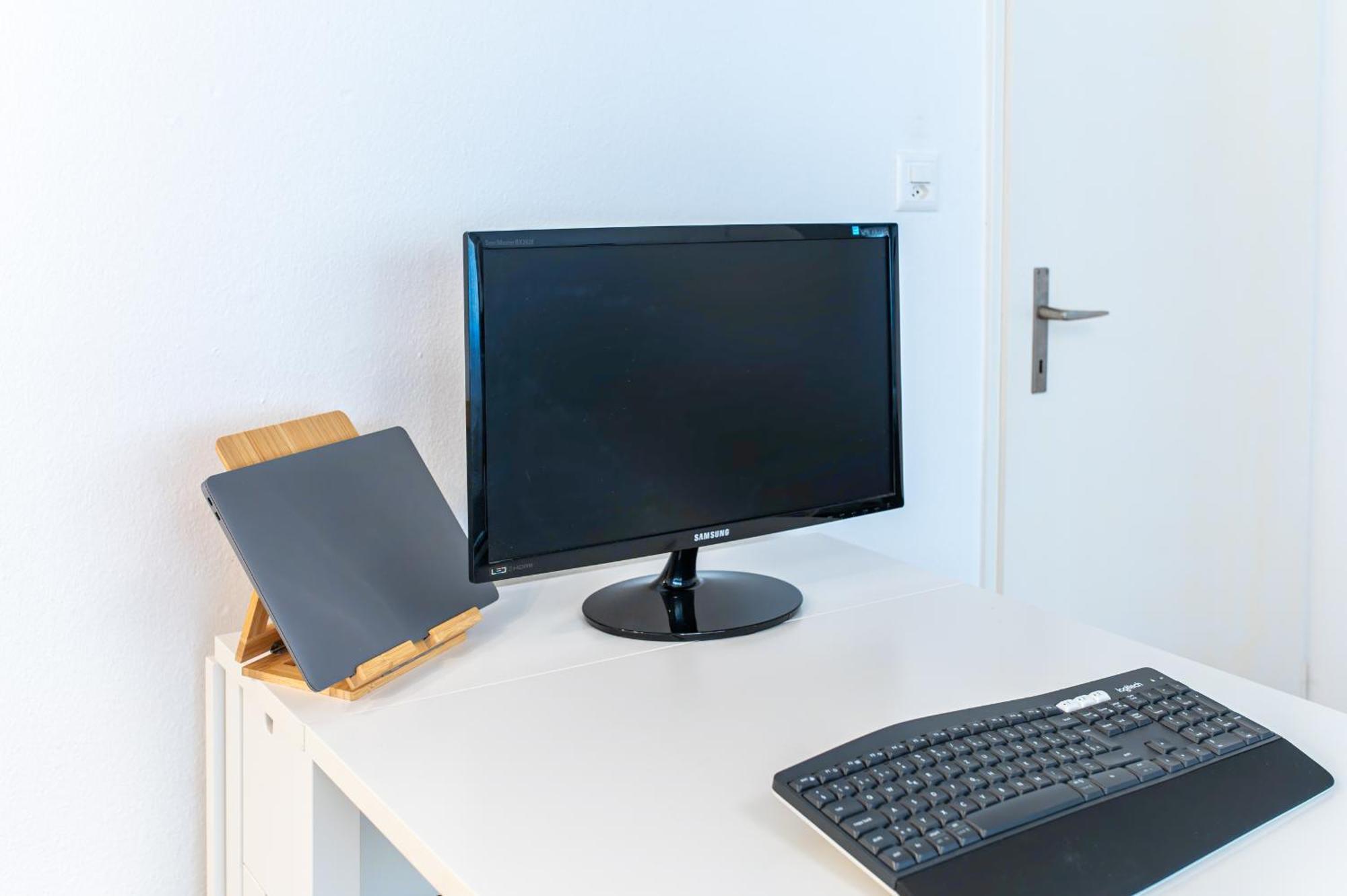 Expo-basel-ch Apt, Amazon Prime Video, Wifi, Coffee & Tee, Popcorn, Kitchen *