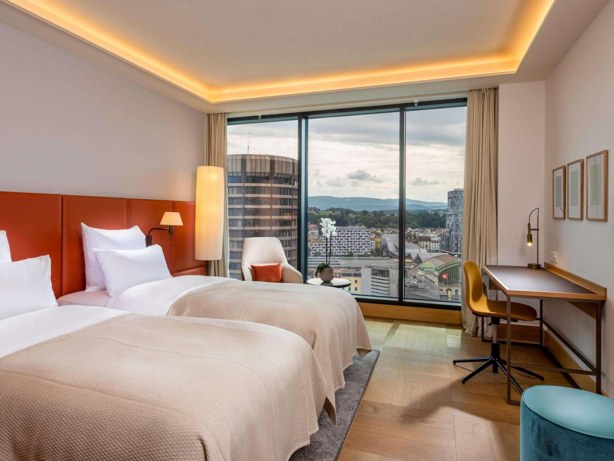 Hotel Moevenpick 4*
