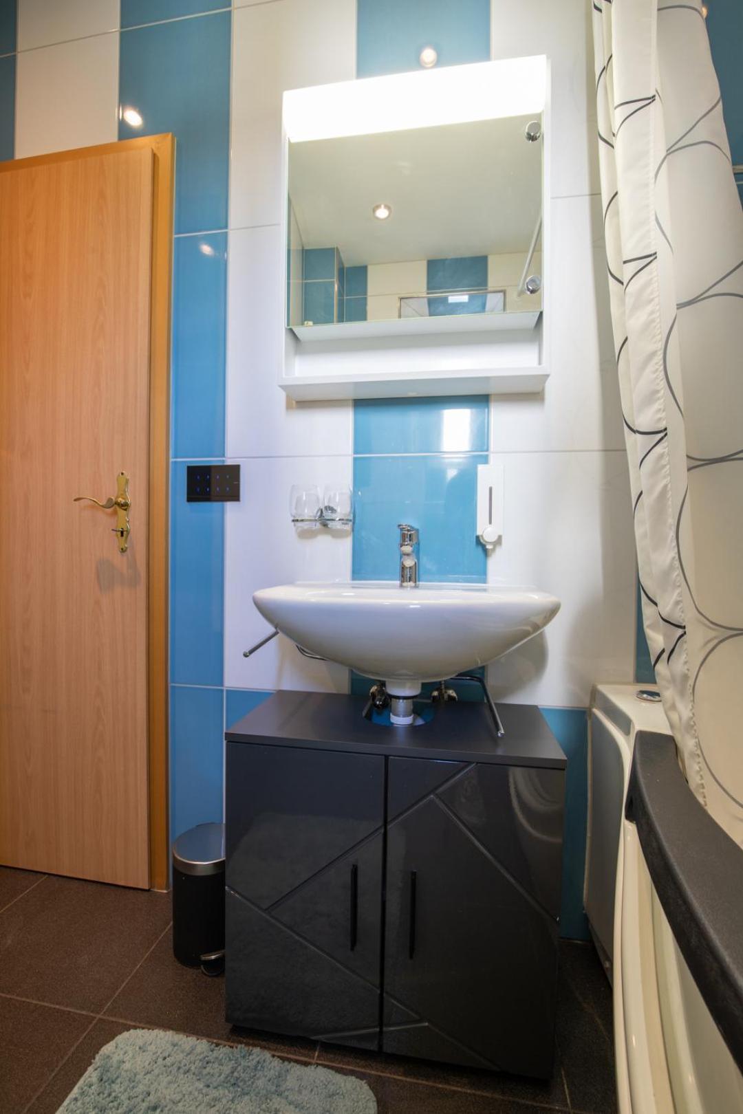 Special Roger F Rabbit 2 Apartment, Roche Towers, 10-star Apartment *