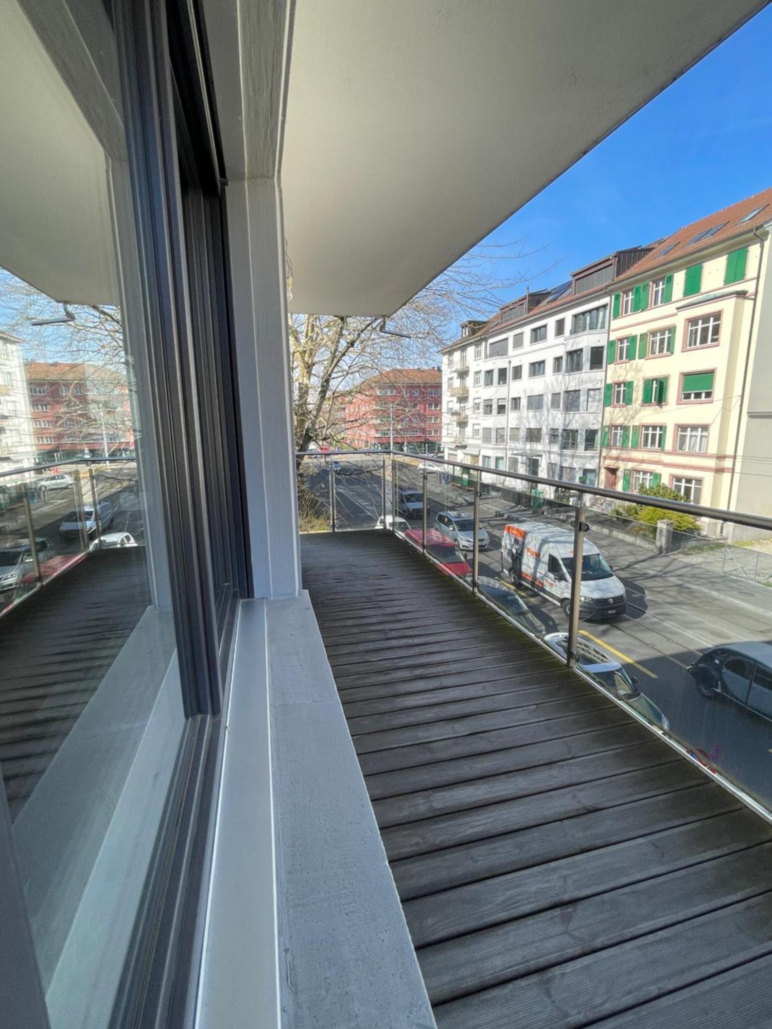 Baseliving 3,5 - Bahnhof Sbb - Self Check-in Daire