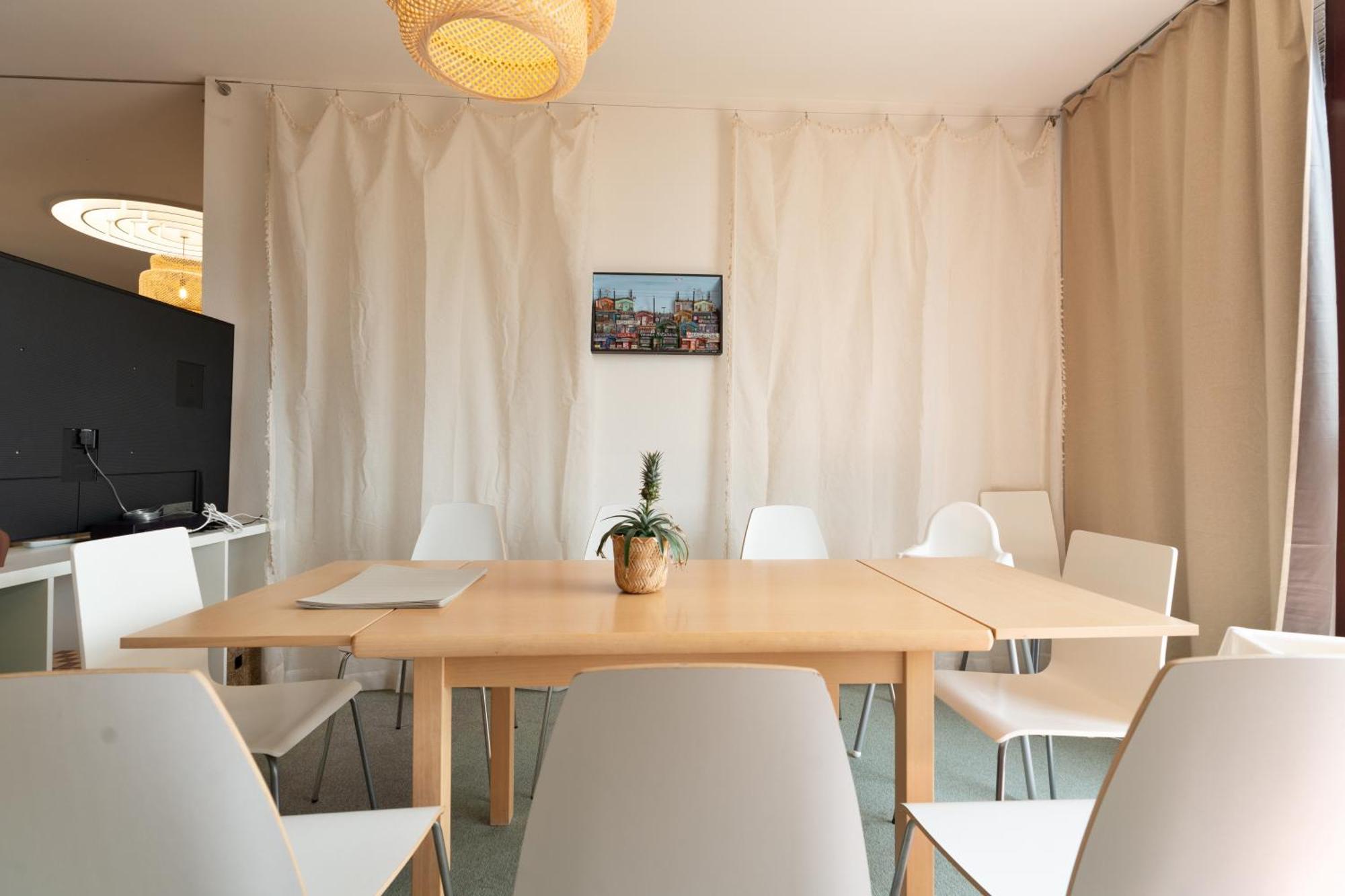 Apartamento Penthouse Rooftop Loft, 190sq, Panorama View, 1min To Main Station- 5min To Basileia