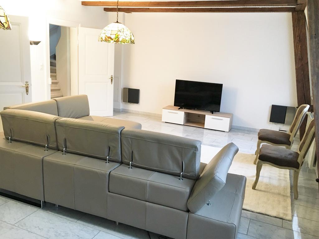 Ariba Apartment