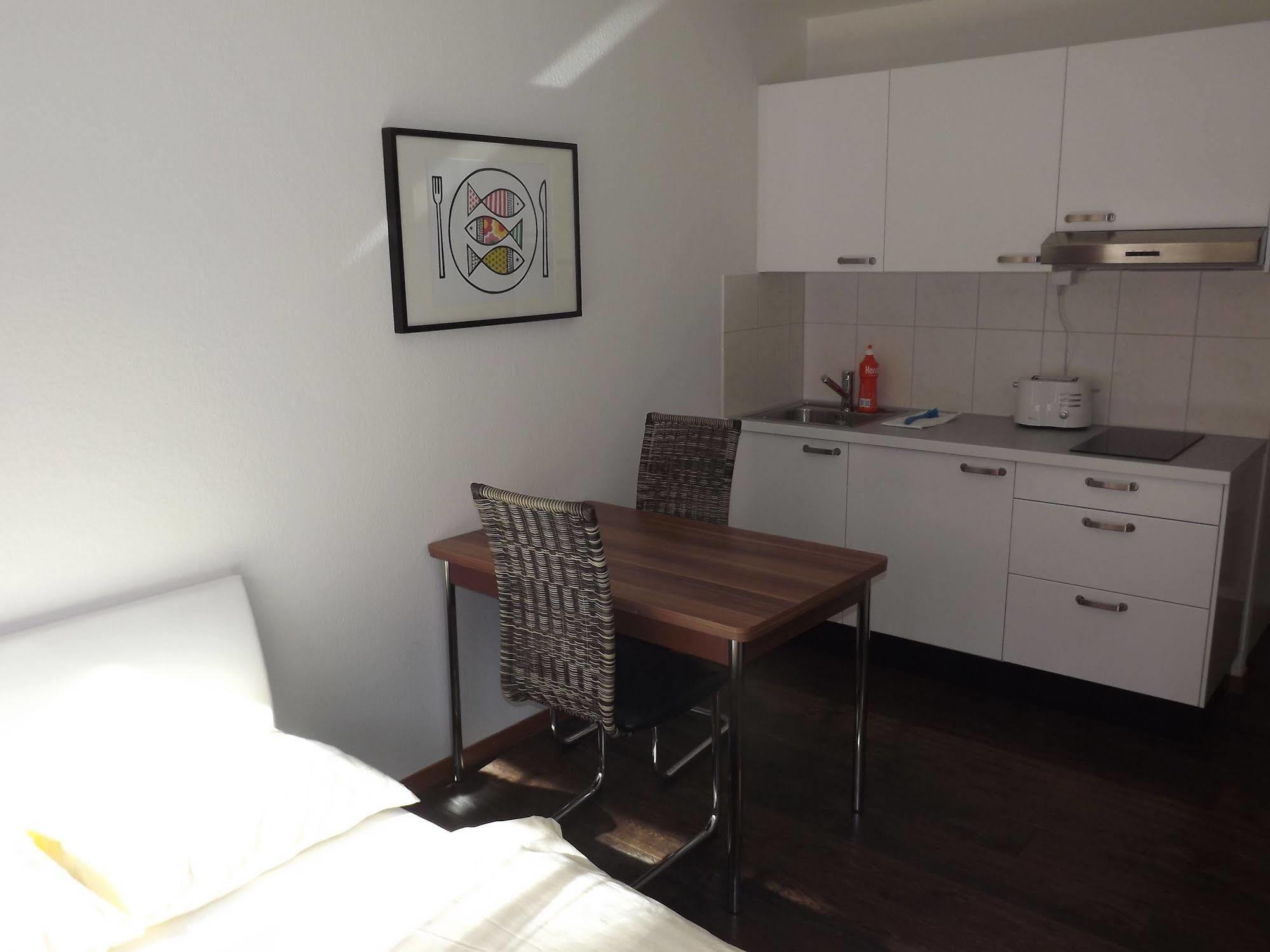 Rent-a-home Schweizergasse Apartment